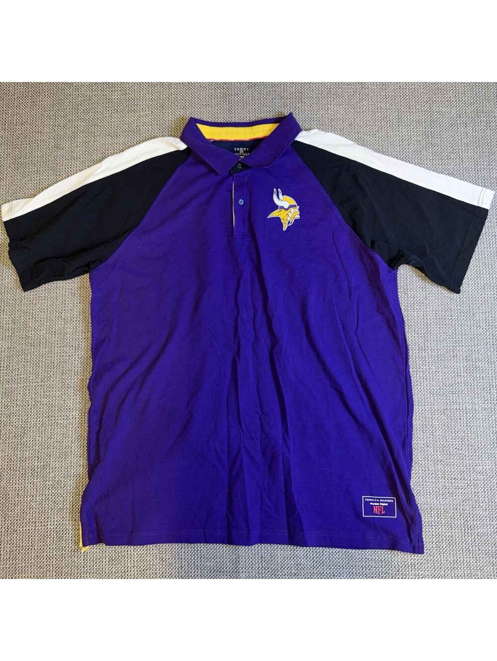 Men's Minnesota Vikings Tommy Hilfiger Holden Raglan Polo Size XL